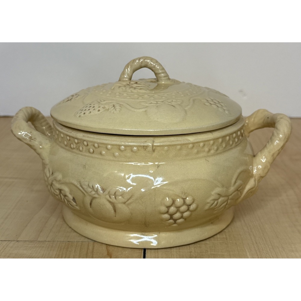 Vintage California Originals Tureen Casserole Bean Pot Ivory Grapes Peach Lid